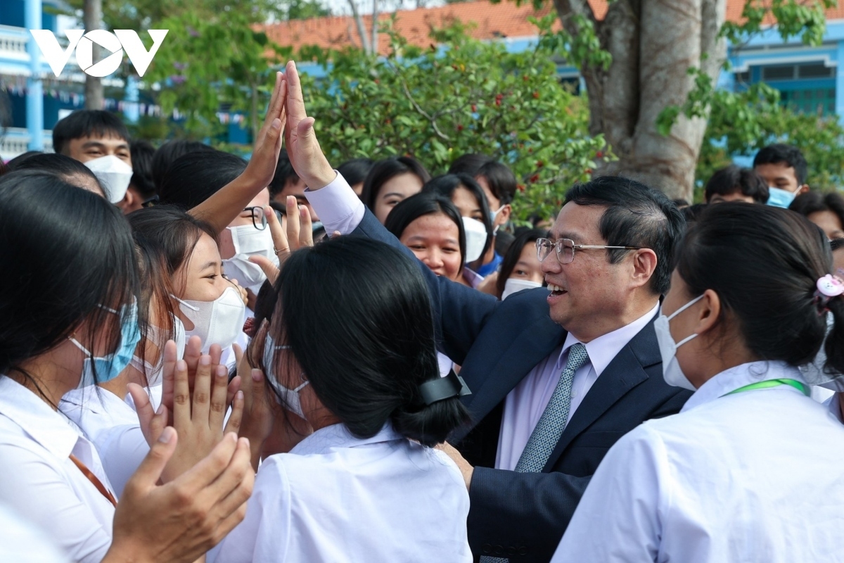 PM holds dialogue with youths today